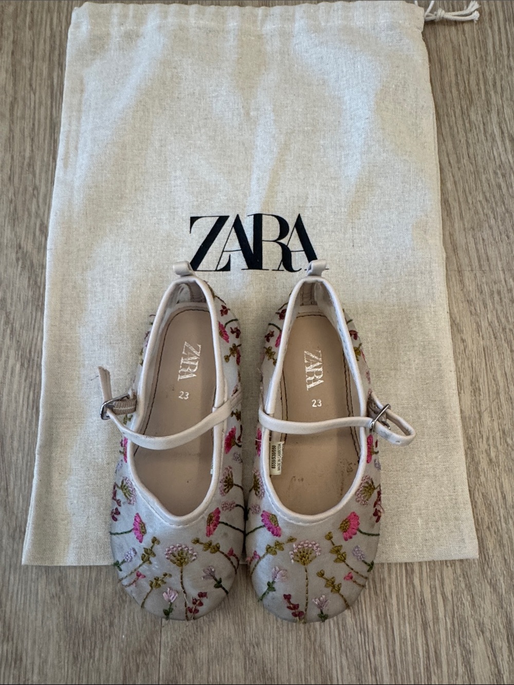 Zara Girls Floral Embroidered Mary Jane ballet flats
